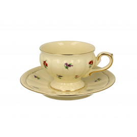 Filiżanka porcelanowa w kwiaty na prezent